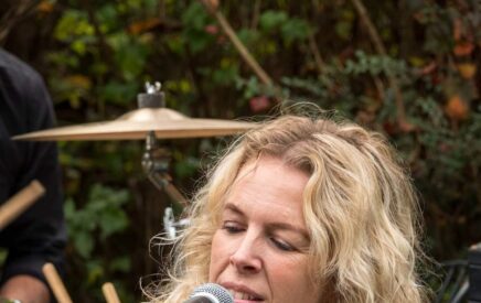 D-Four and More verwelkomt Ilona van Drongelen als vaste zangeres